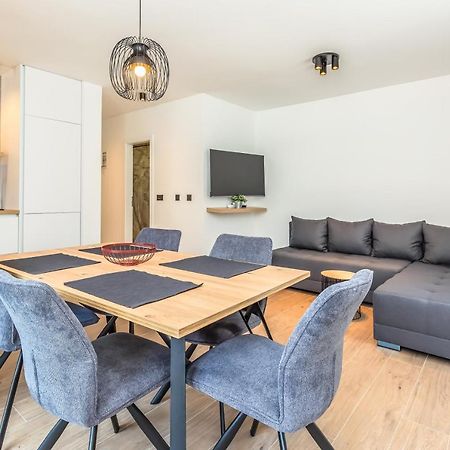 Vogue Apartments Omiš Buitenkant foto