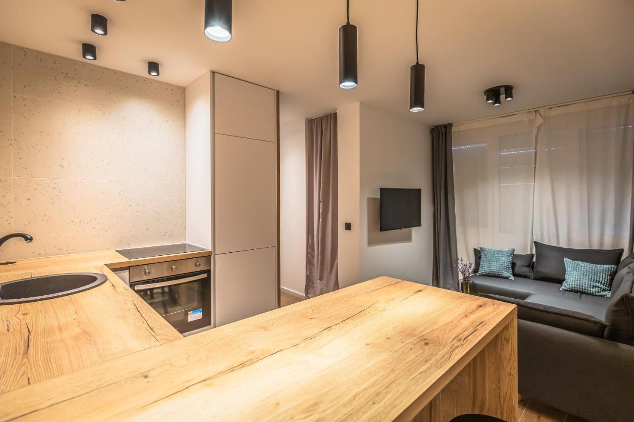 Vogue Apartments Omiš Buitenkant foto
