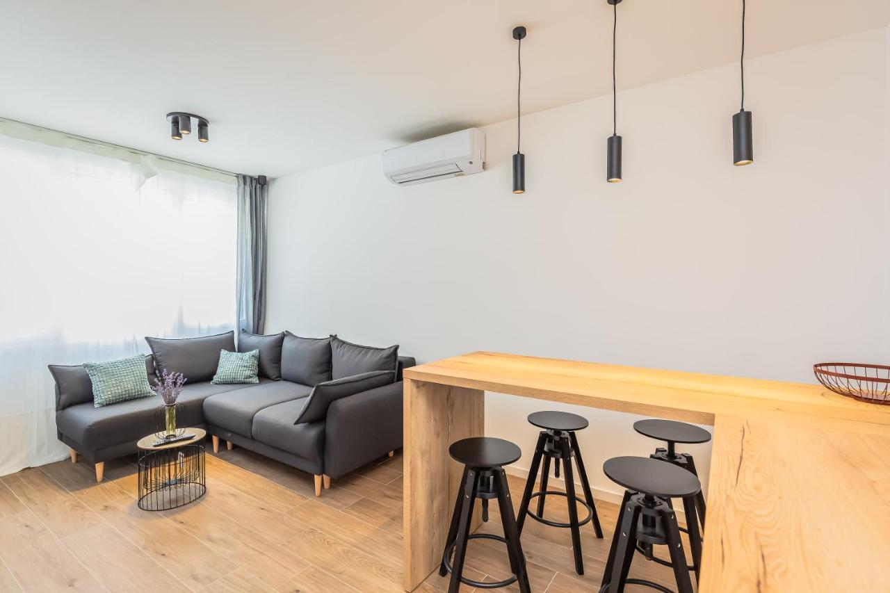 Vogue Apartments Omiš Buitenkant foto
